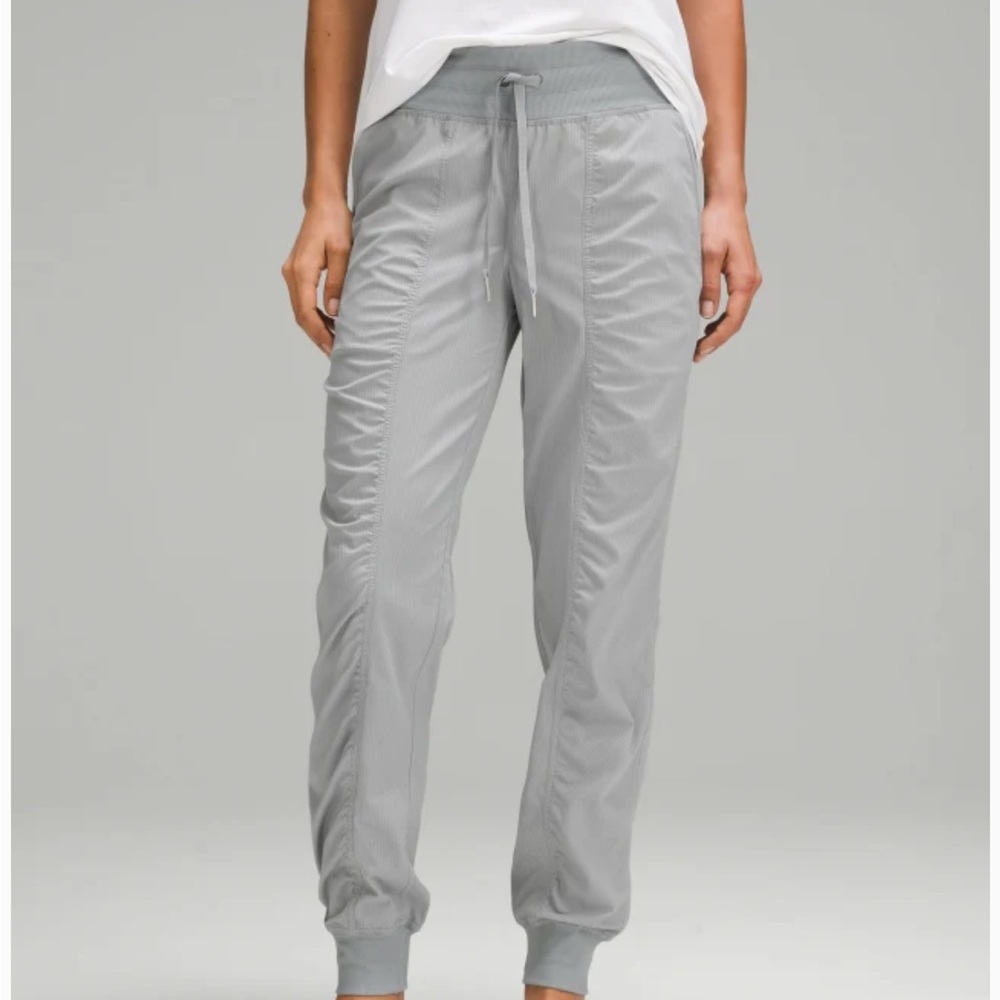 Lululemon Dance Studio Mid-Rise Jogger
Full Length